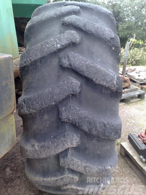 Trelleborg 600 & 700 x 34 wheels and tyres Tyres, wheels and rims