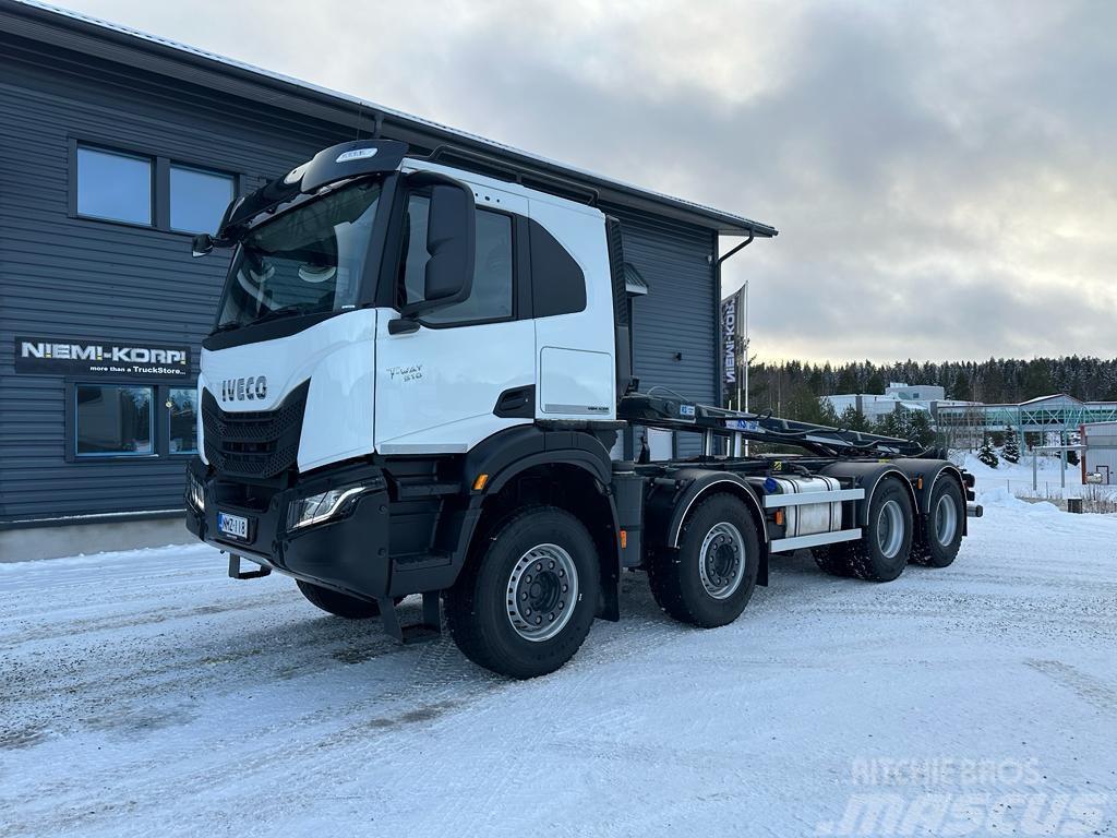 Iveco T-Way  8X4 510 Cable lift demountable trucks