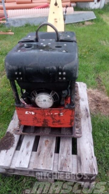Dynapac LH 300 pladevibrator Other agricultural machines
