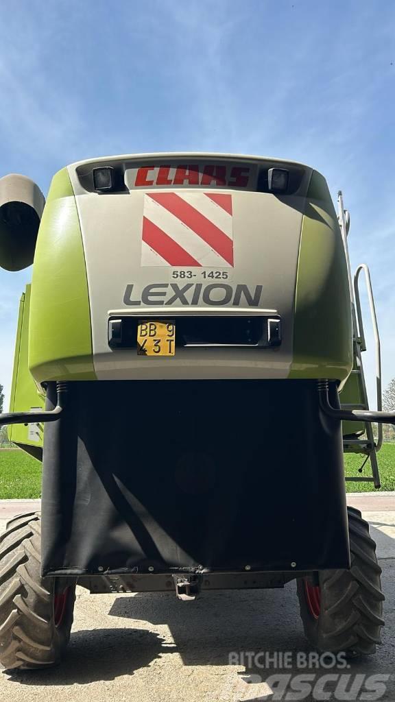 CLAAS Lexion 520 Combine harvesters
