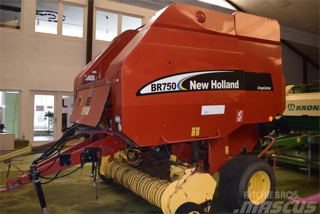New Holland BR 750 Round balers