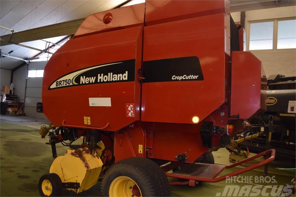 New Holland BR 750 Round balers