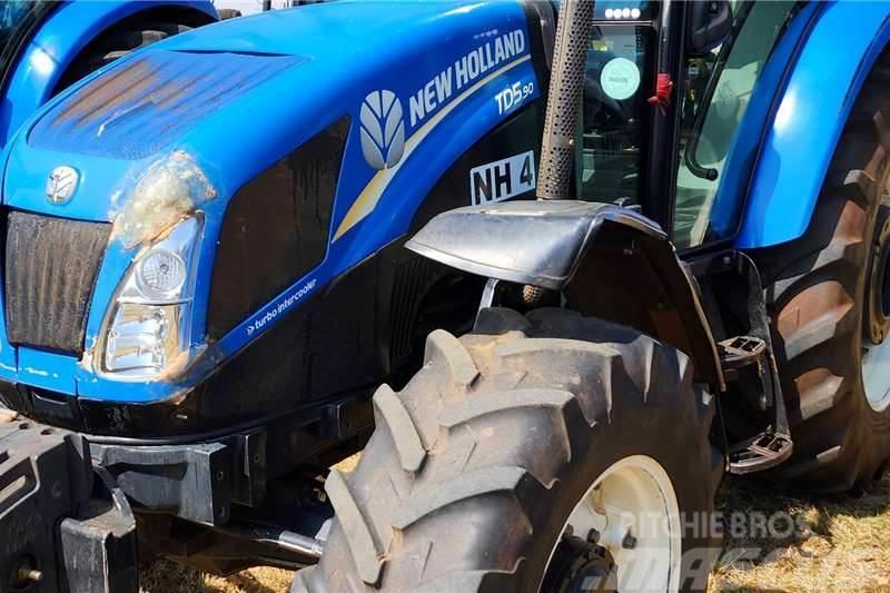 New Holland CAB TD5.90 Tractors
