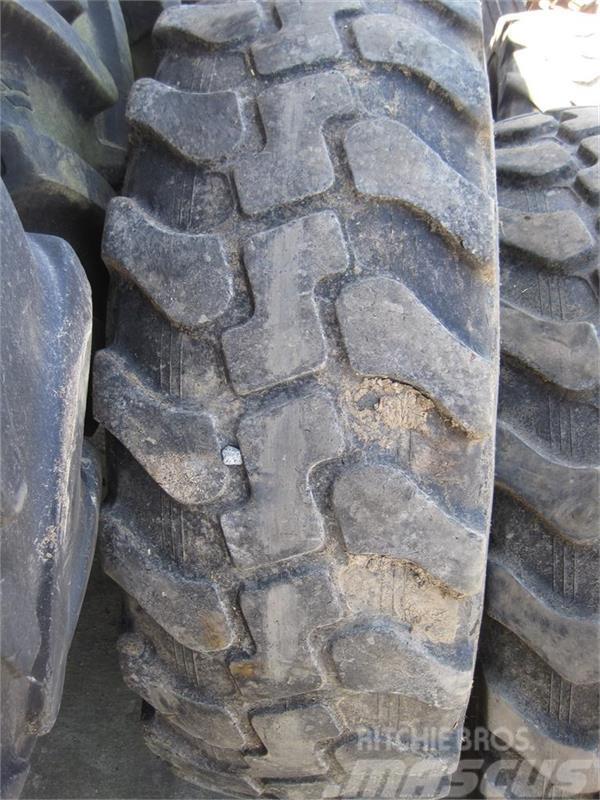 Galaxy 440/80R28 Tyres, wheels and rims