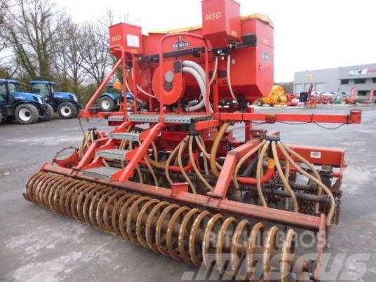  Eco-Mulch CCP4200 Precision sowing machines