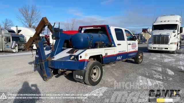 GMC 3500HD DAMAGED TOWING Tractor Units