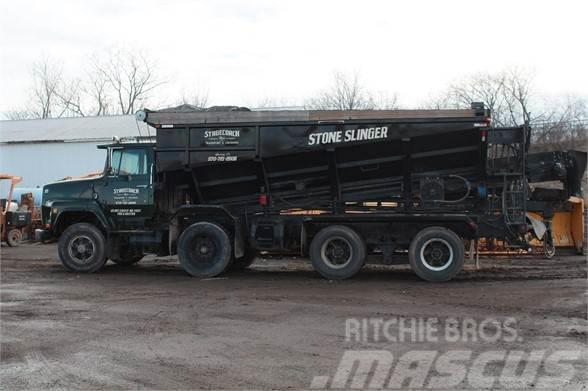 Ford LTS9000 Sand and salt spreaders