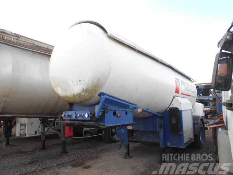 Barneoud GAZ Tanker semi-trailers