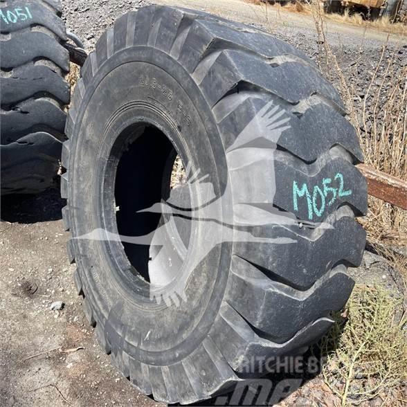 Armour 20.5x25 Tyres, wheels and rims