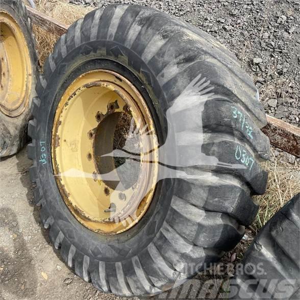 Goodyear 17.5X25 Tyres, wheels and rims