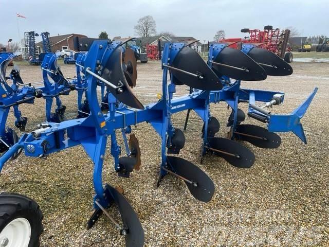 New Holland PMS4 Reversible ploughs