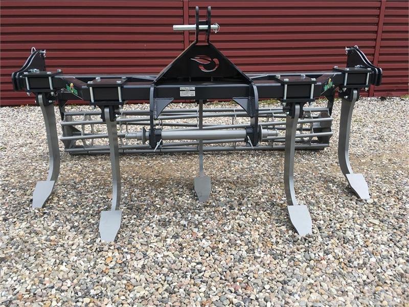 Agro-Tom 5 tands Chisel ploughs