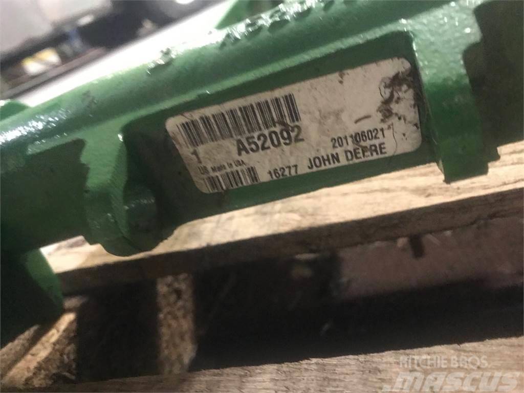 John Deere A52092 new cast arm Other sowing machines and accessories