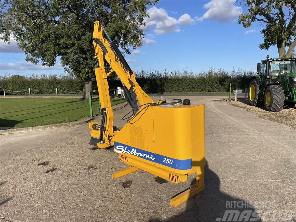 Shelbourne 250 Bale shredders, cutters and unrollers
