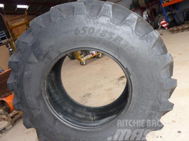 BKT 650/85R38 BKT TL AgriFortis Tyres, wheels and rims