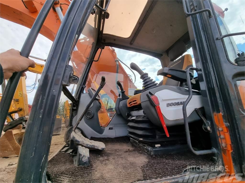 Doosan DX140LC-3 Crawler excavators