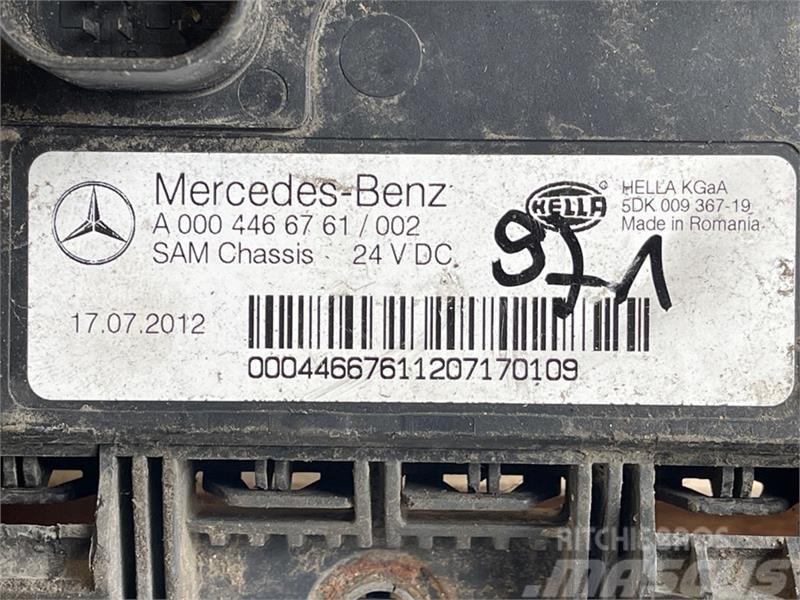 Mercedes-Benz MERCEDES ECU SAM A0004466761 Electronics