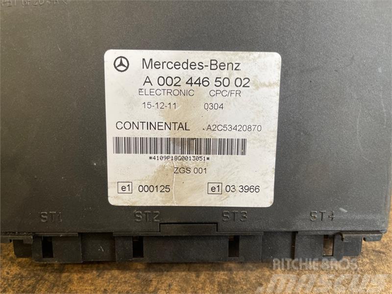Mercedes-Benz MERCEDES ECU ZGS CPC FR A0024465002 Electronics