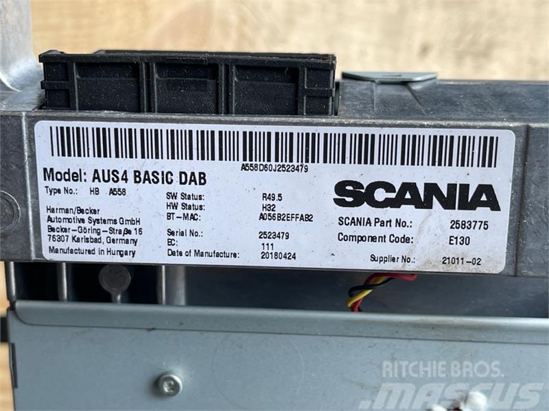Scania  RADIO / NAVI AUS 2583775 Electronics