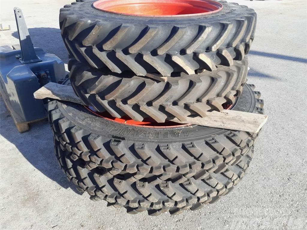 Alliance Agriflex + 363 & Firestone Tyres, wheels and rims