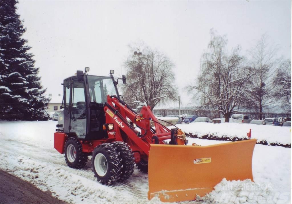 Fuchs F 1144 mit Kabine Front loaders and diggers