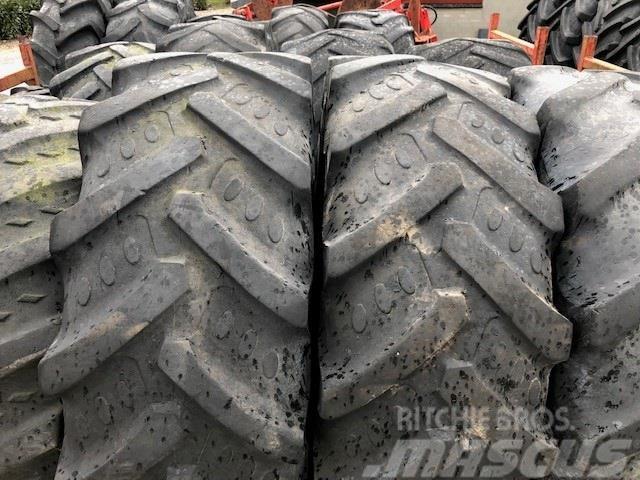 BKT 16,9-24 420/85X24 Tyres, wheels and rims