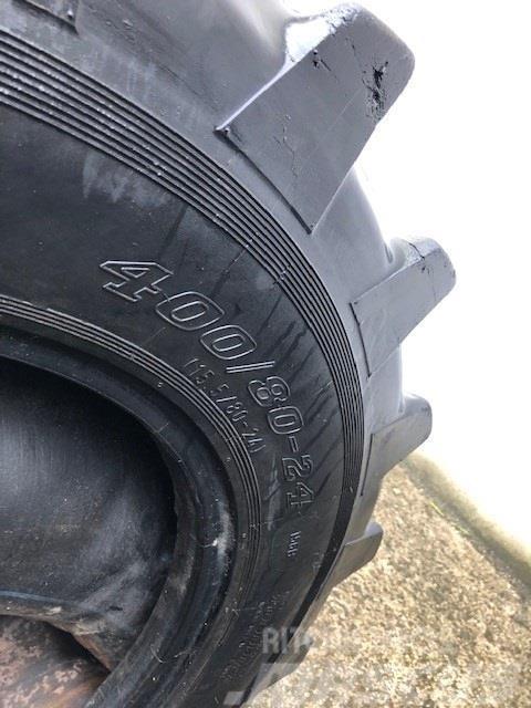 Dunlop 400/80 X 24 Tyres, wheels and rims
