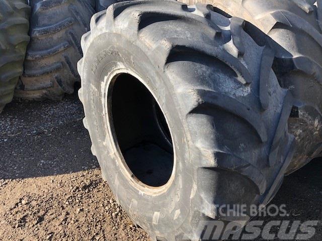Firestone 600/65-28 Tyres, wheels and rims