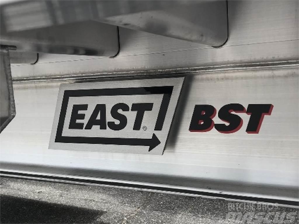 East Mfg 53' Flatbed Flatbed/Dropside trailers
