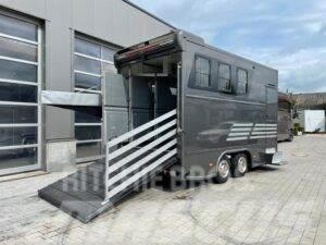  4 Pferdeanhänger, Wohnabteil, Pferdetransporter Animal transport trailers