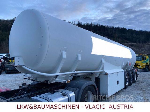 Schwarzmüller Benzin / Diesel 43.000 l 5kamm, Pumpe Tanker semi-trailers