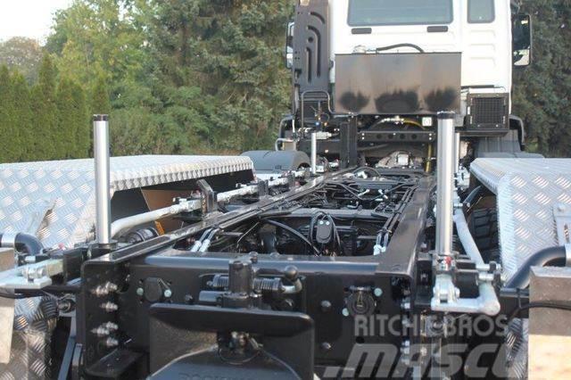 Volvo FMX 460 8x4 / WECHSELSYSTEM KIPPER+MISCHER Concrete trucks