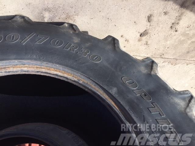  Good Year 600/70R30 Tyres, wheels and rims