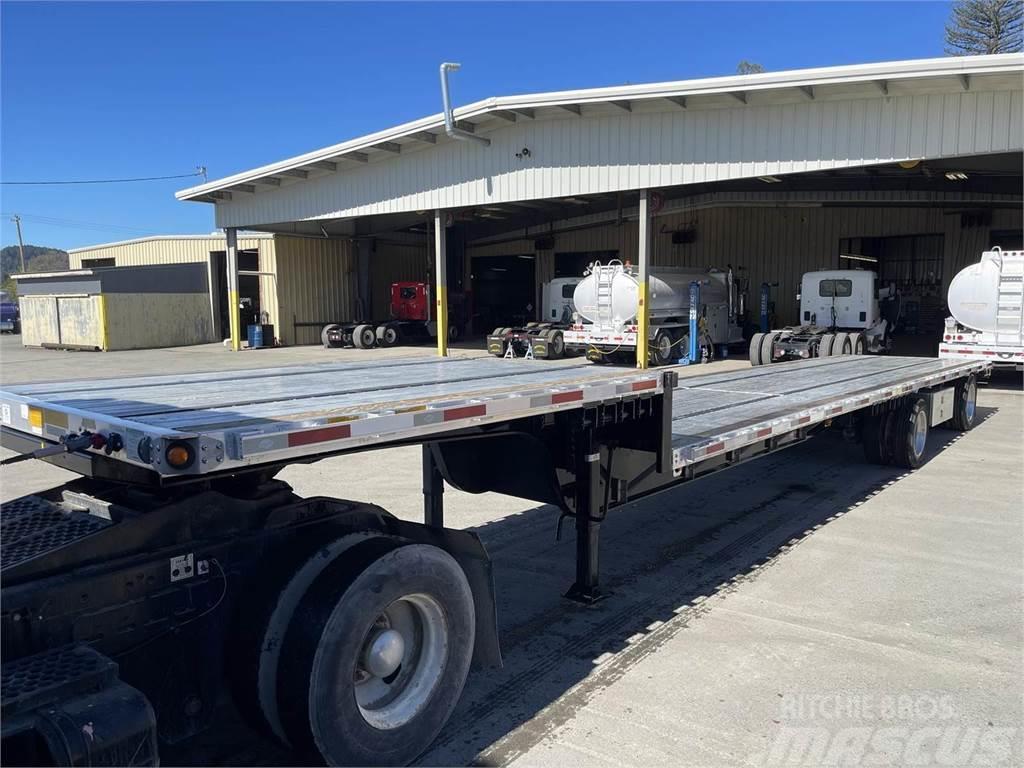 Utility 48 ft. Flatbed/Dropside semi-trailers