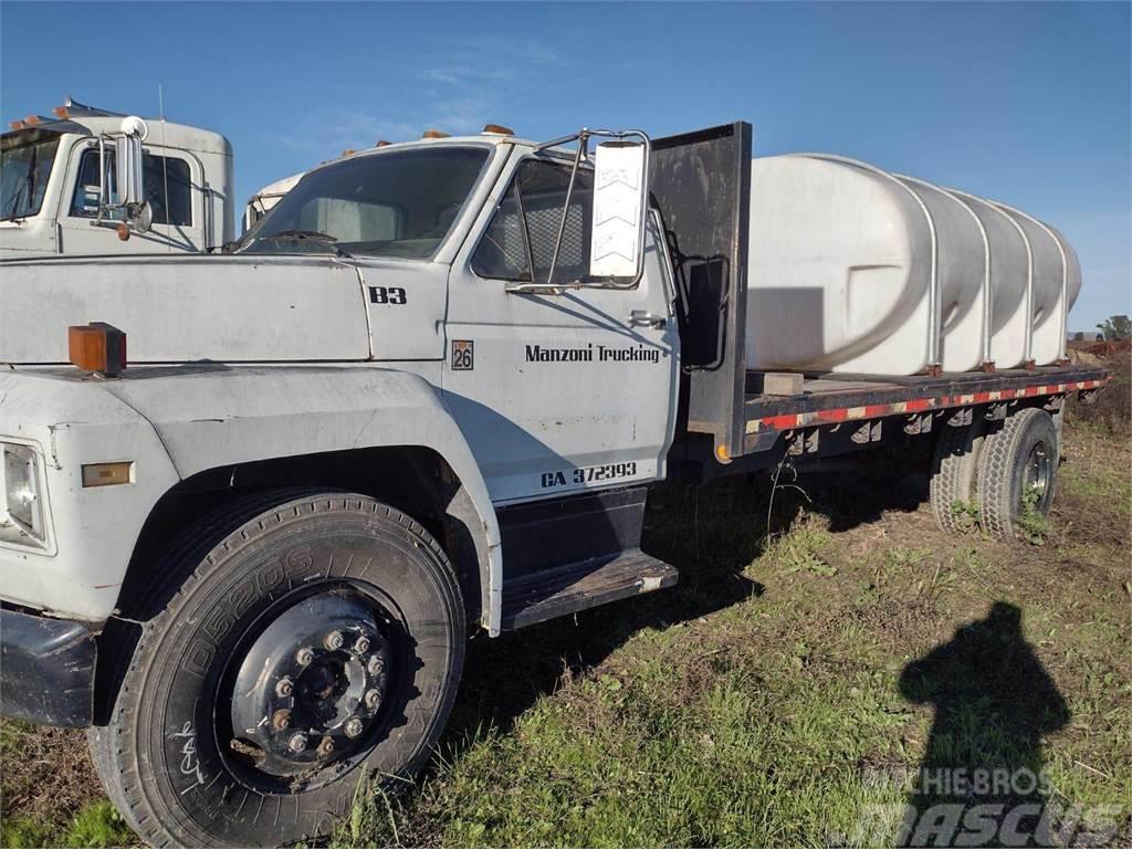 Ford F-700 Water tankers