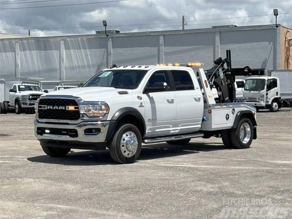 Dodge 5500 Recovery vehicles