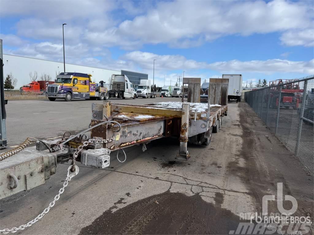 Cam 35 ft Tri/A Low loaders