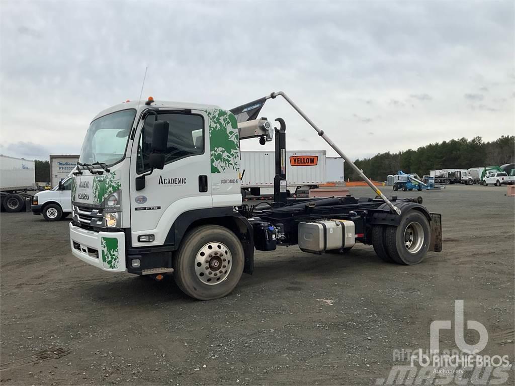 Isuzu FTR Cable lift demountable trucks