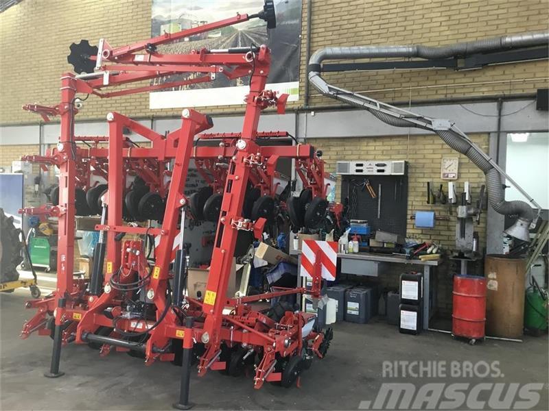 Kverneland UNICORN Ny 12 rækker maskiner på lager til omg. le Precision sowing machines