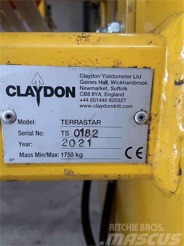 Claydon Terrastar 6m, Spaderulleharve med APV spreder. Harrows