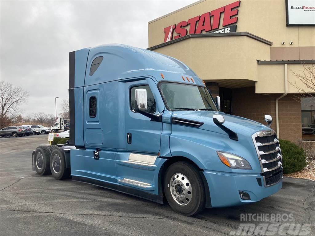 Freightliner New Cascadia Tractor Units