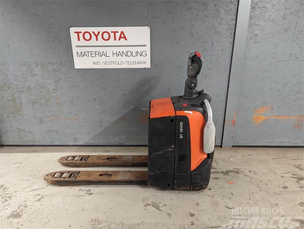 Toyota LPE200B Low lifter with platform
