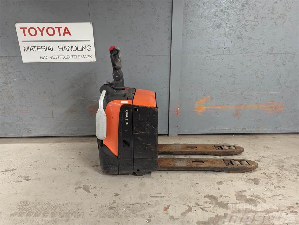 Toyota LPE200B Low lifter with platform