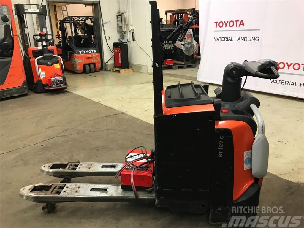 Toyota LPE250 Low lifter with platform