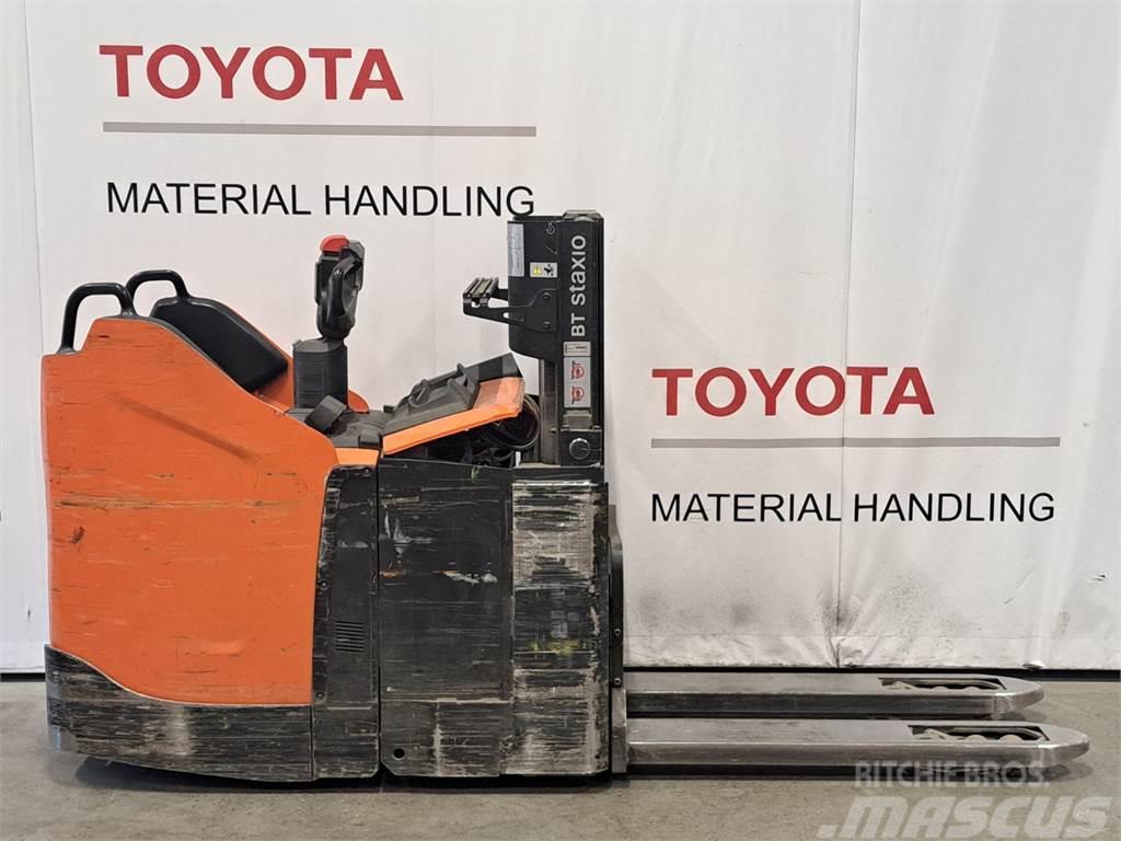 Toyota SPE200DN Self propelled stackers