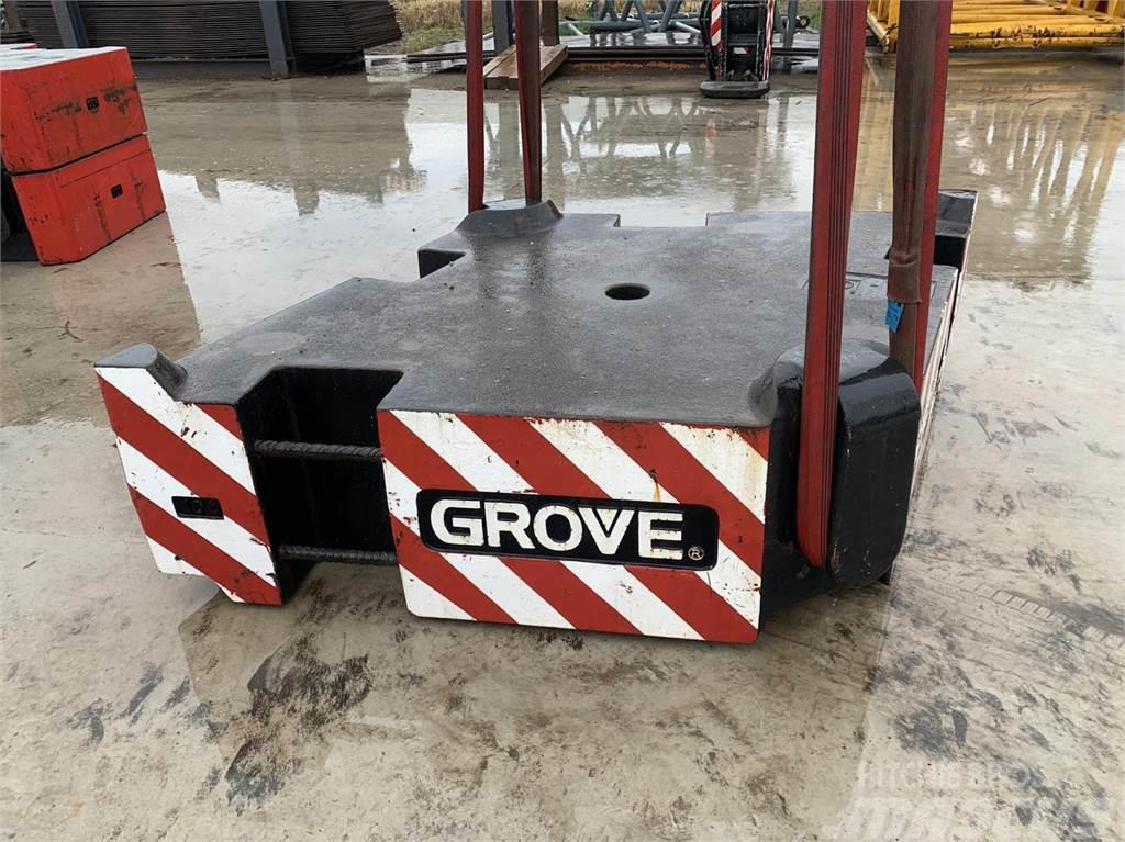 Grove GMK 6400 counterweight 10 ton Crane parts and equipment