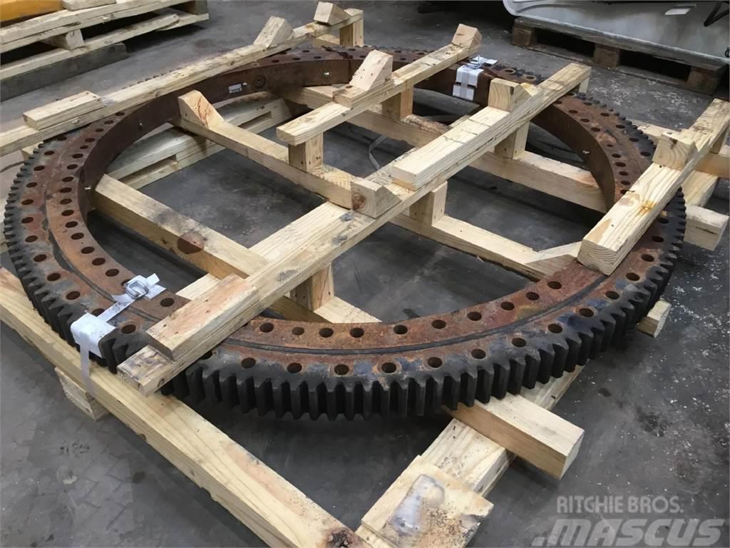 Link-Belt ATC 3210 turntable Bearing Crane parts and equipment