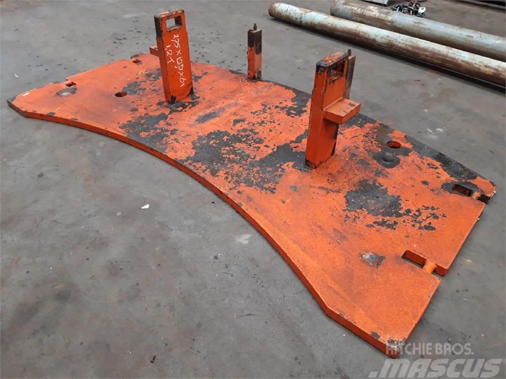 Terex Demag Demag AC 205 counterweight 1,2 ton Crane parts and equipment