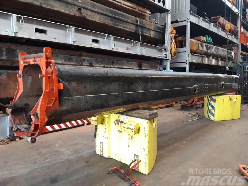 Terex Demag Demag AC 205 telescopic section 3 Crane parts and equipment