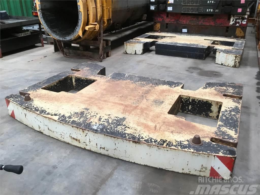 Terex Demag Demag AC 350-1 counterweight 10 ton Crane parts and equipment